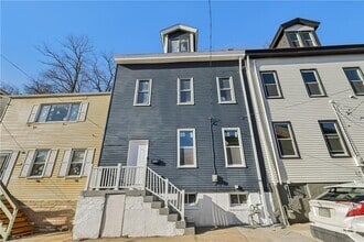 Building Photo - 1234 High St
