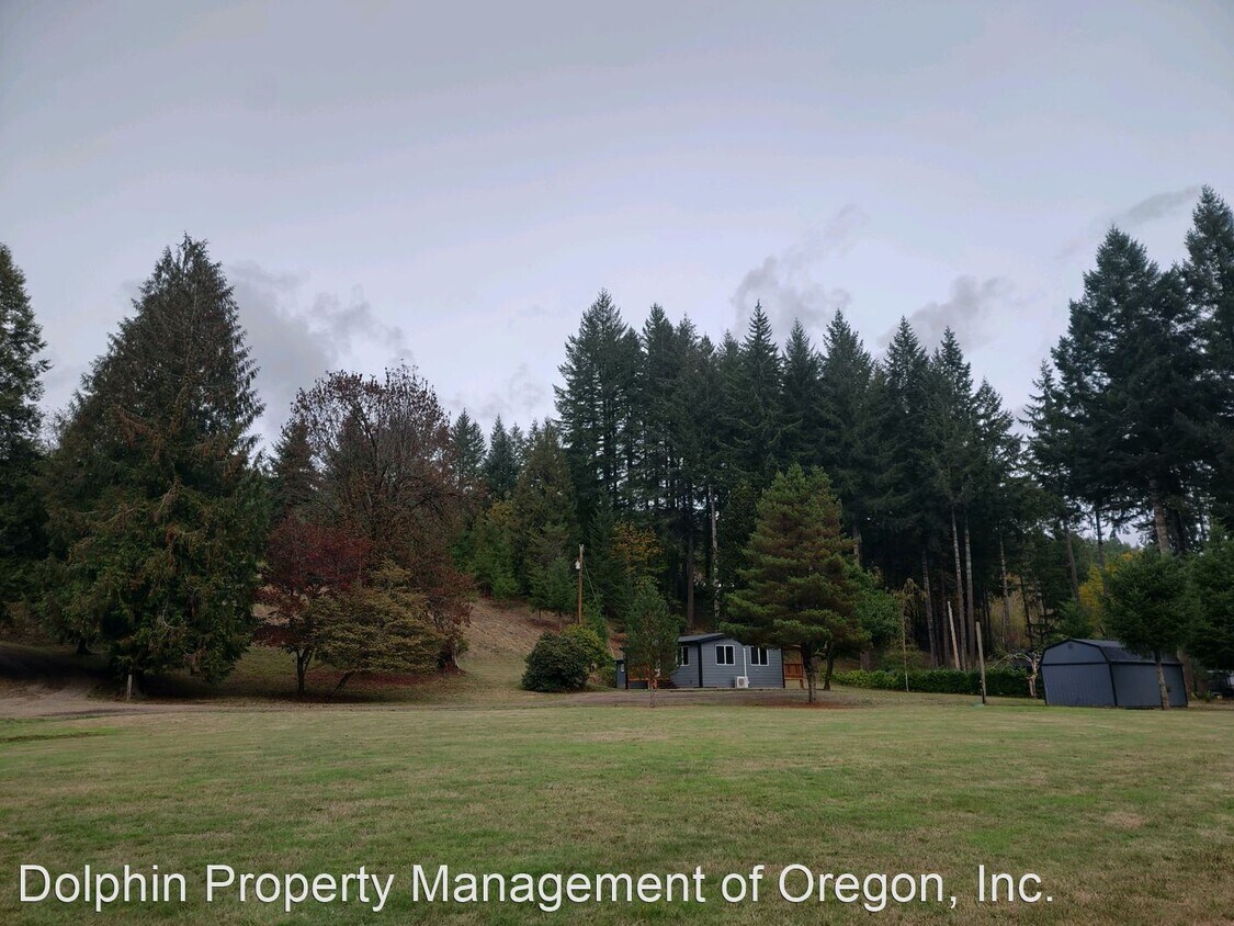 2 br, 1 bath House 13797 Stagecoach Road House Rental in Swisshome