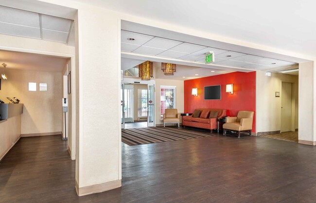 Lobby and Guest Check-in - Extended Stay America