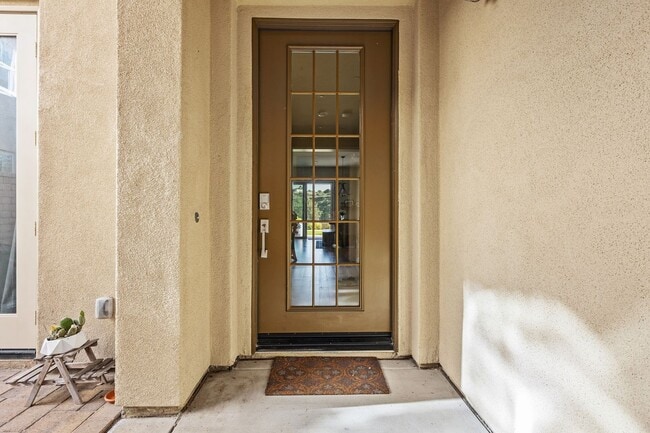 Building Photo - Beautiful 5 bedroom home in Heart of Carmel Valley