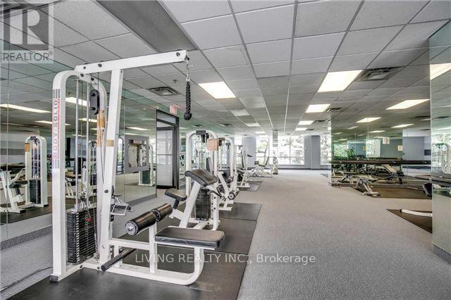 Building Photo - 7 Carlton St.