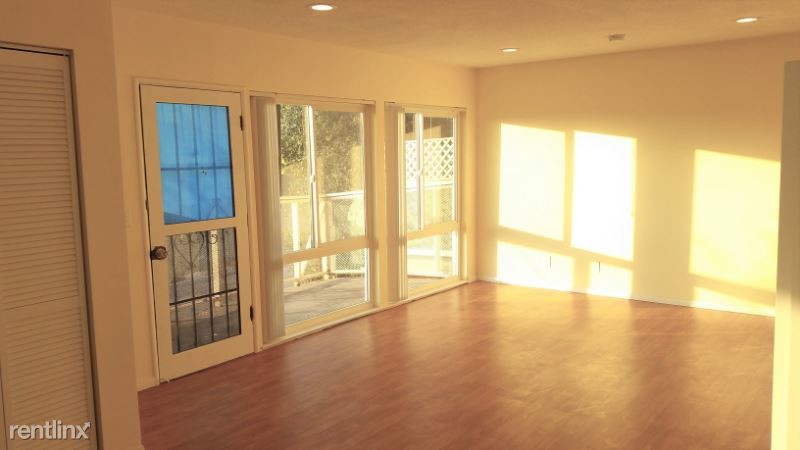 Primary Photo - 2929 Rosecrans Ave