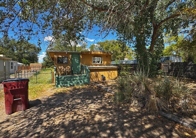 Foto del edificio - 127 Orchard Pl