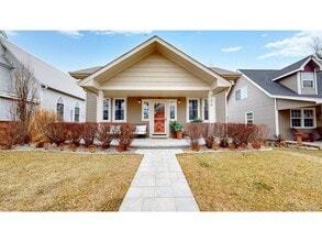 Building Photo - 726 N 6th St