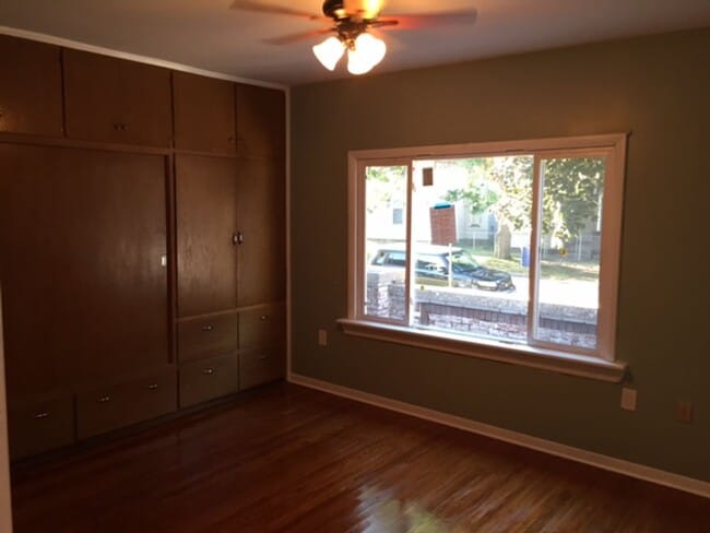 Building Photo - Charming 3 Bedroom, 1 Bath Home in the Swa...