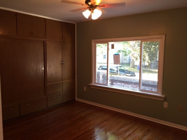 Foto del edificio - Charming 3 Bedroom, 1 Bath Home in the Swa...