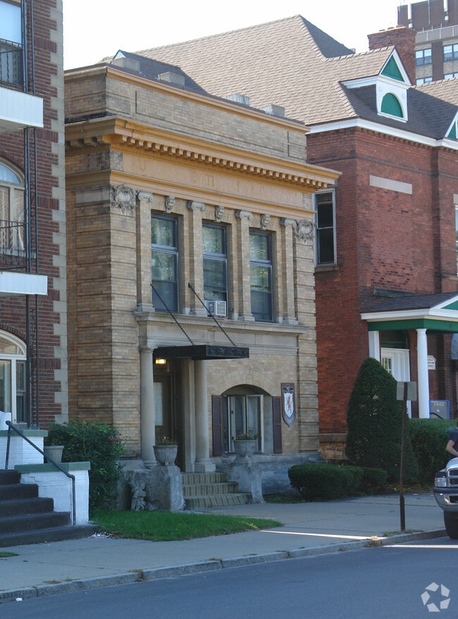 40 Division St, Amsterdam, NY 12010 Apartments Amsterdam, NY