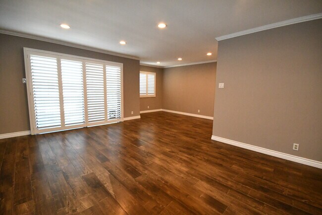 Foto del edificio - 5003 Tilden Ave