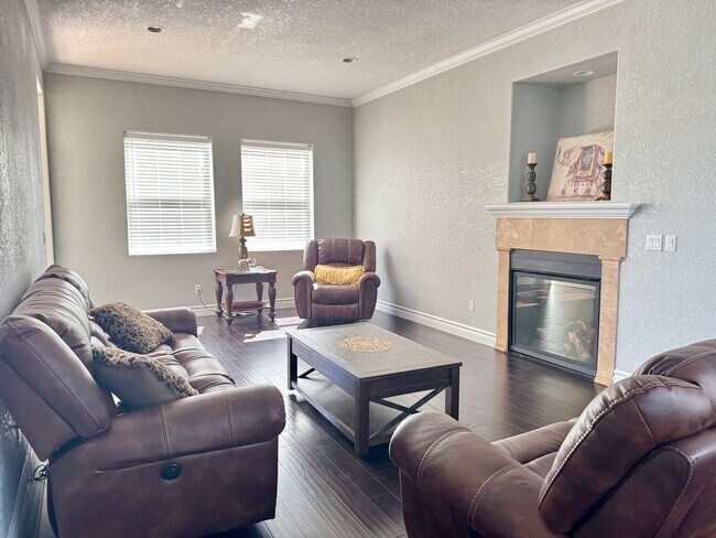 Foto del edificio - 130 Ridge Dr