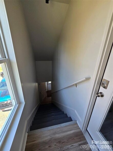 Building Photo - 105 A Kluttz St