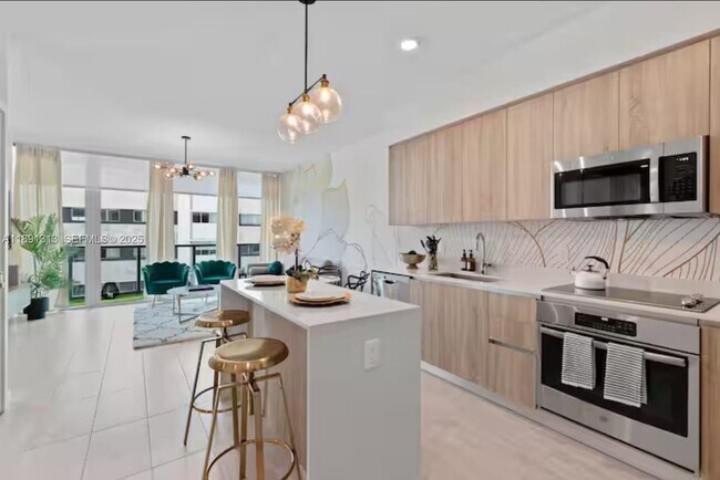 Building Photo - 3900 Biscayne Blvd