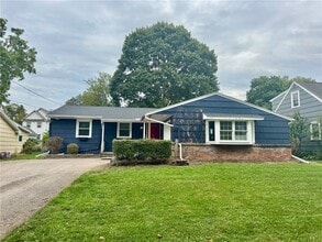 Building Photo - 13 Briggs Ave
