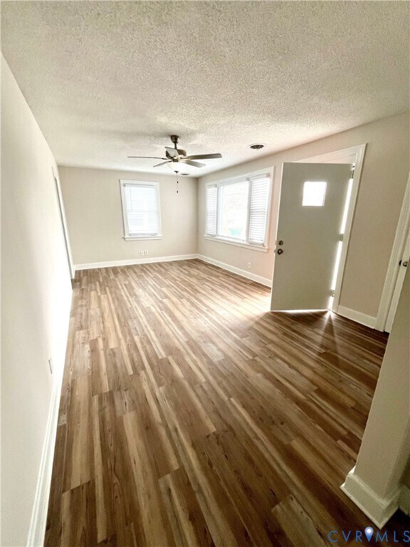 Foto del edificio - 2313 Greenway Ave