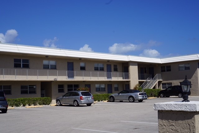 Building Photo - Sabal Palm Apartments