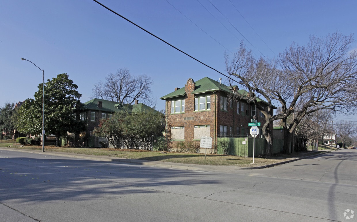 2100 Hemphill St, Fort Worth, TX 76110 Apartments in Fort Worth, TX