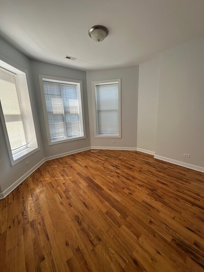 Foto del edificio - 4240 W Gladys Ave