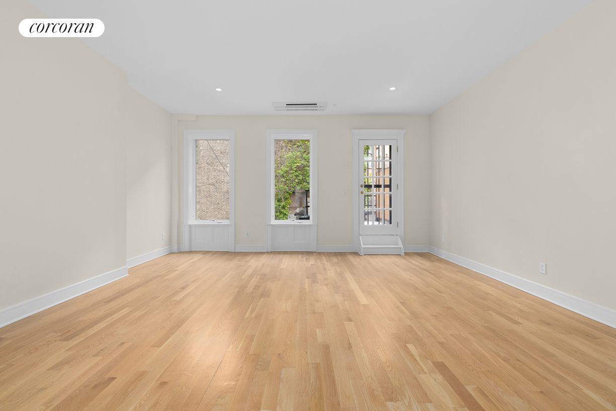 Foto principal - 634 West End Ave