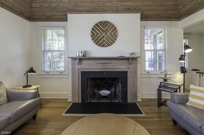 Foto del edificio - 2 br, 2.5 bath Duplex - 318 27th Street Sa...