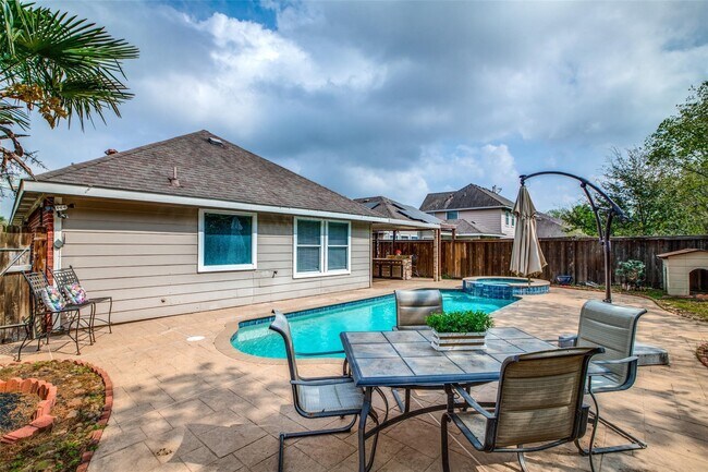 Foto del edificio - 10514 Lauren Creek Dr