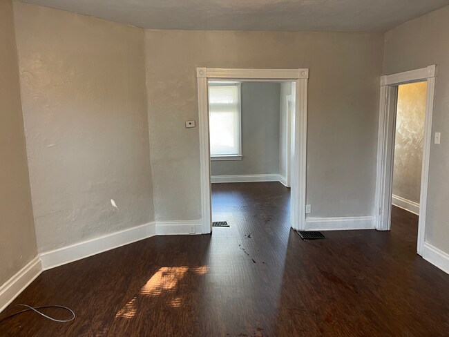 Foto del edificio - 802 Bell Ave