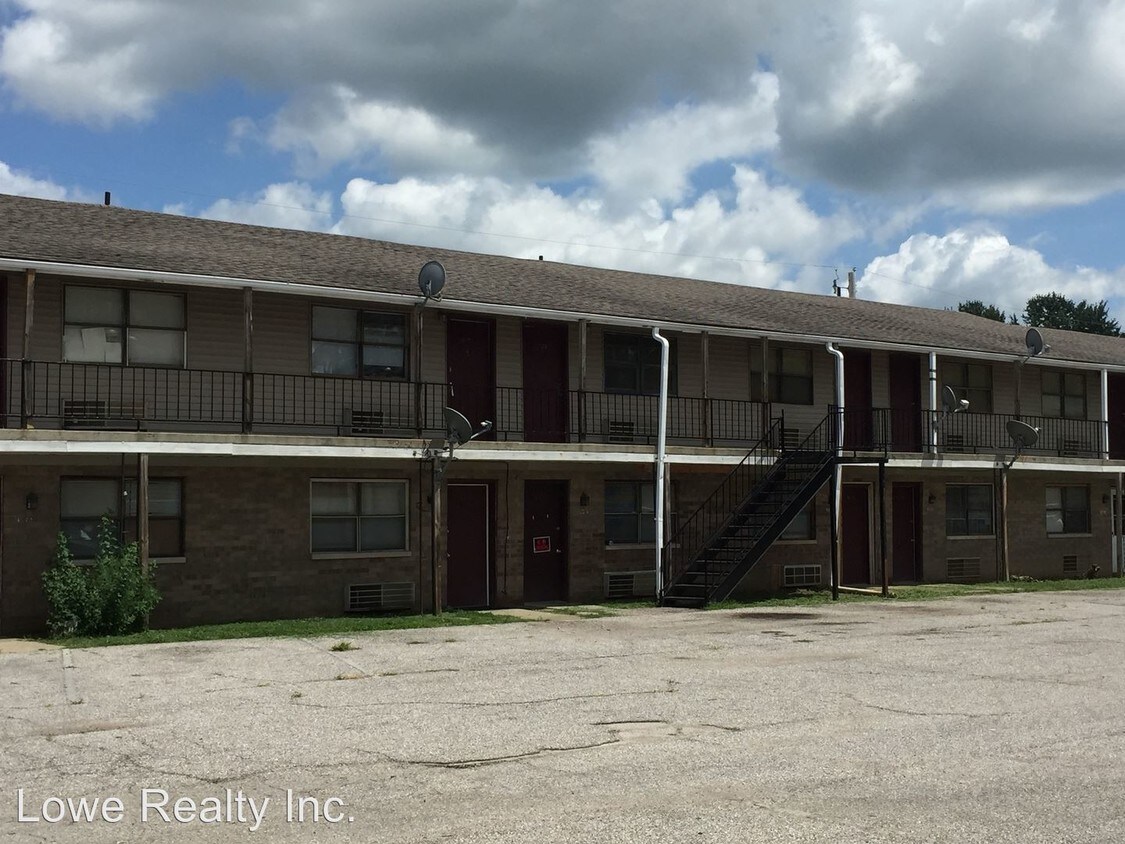 Primary Photo - 4711 Covert Ave