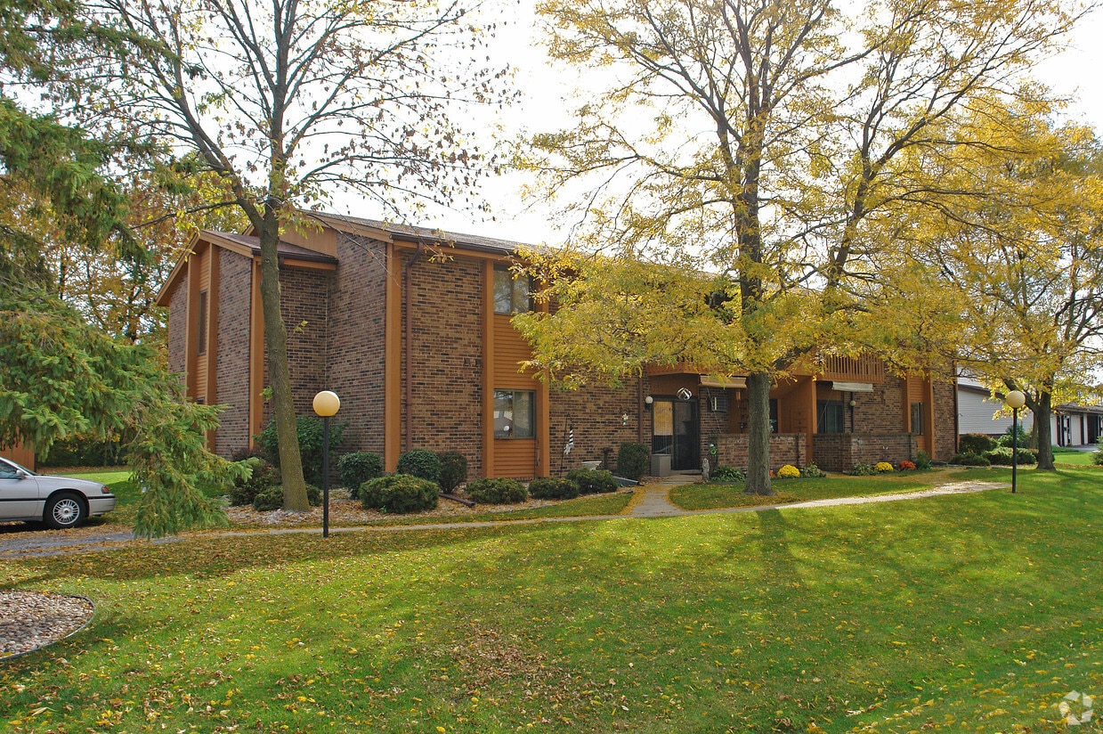 Building Photo - 3813 Cheyenne Ct