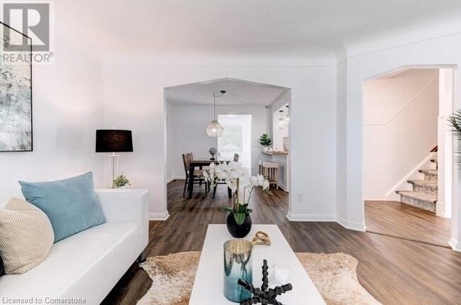 Photo du bâtiment - 191 E 43rd St