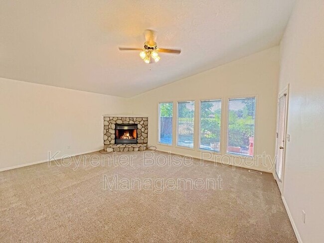 Building Photo - 759 S Coral Pl