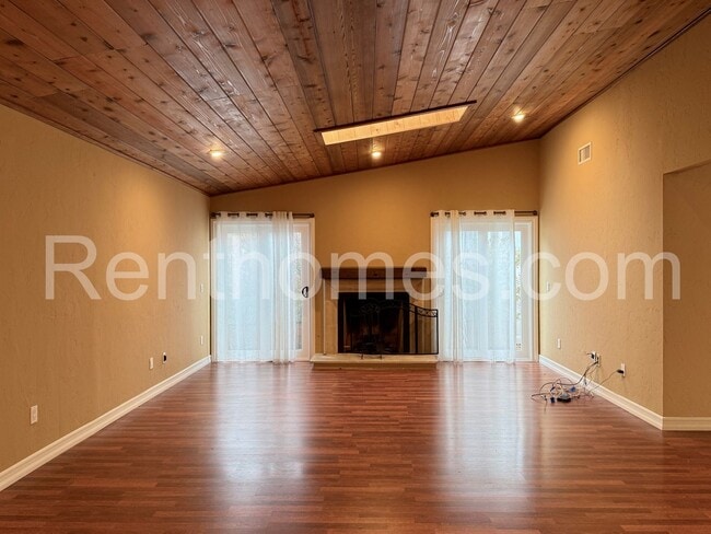 Building Photo - 11339 Red Cedar Ln