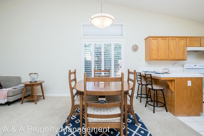 Building Photo - 3 br, 2 bath House - 1707 E. Ticonderoga Dr.