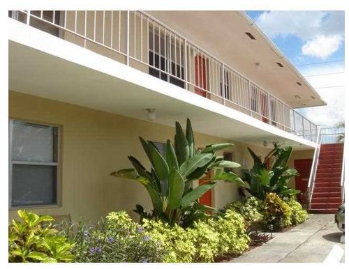 Foto principal - 1600 NE 3rd Ave