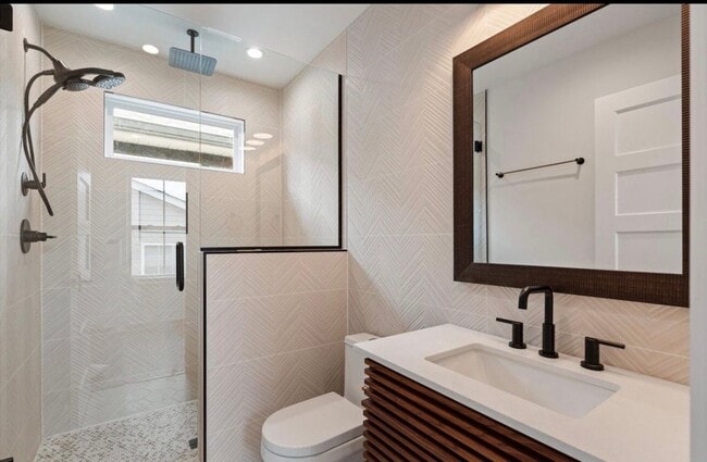 Photo - 151 Fain St House