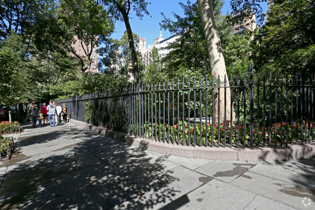 Building Photo - 39 Gramercy Park Apartments