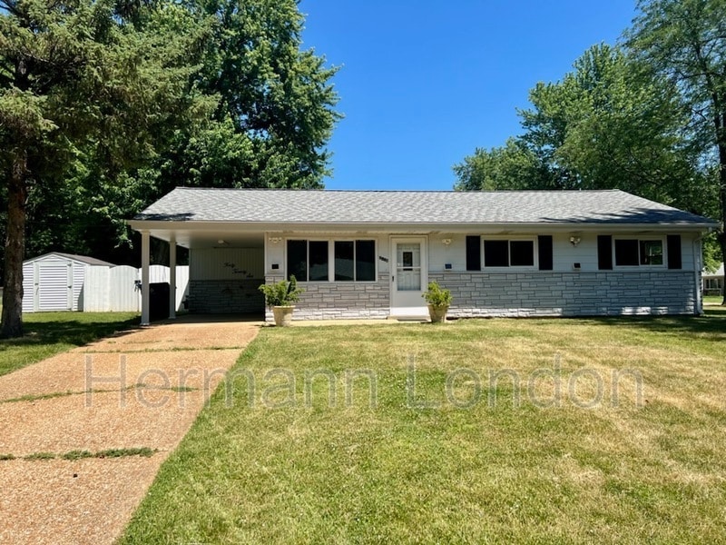 4026 Nace Ct, Woodson Terrace, MO 63134 House Rental in Woodson