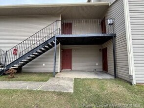 Building Photo - 1122 Southwood Dr