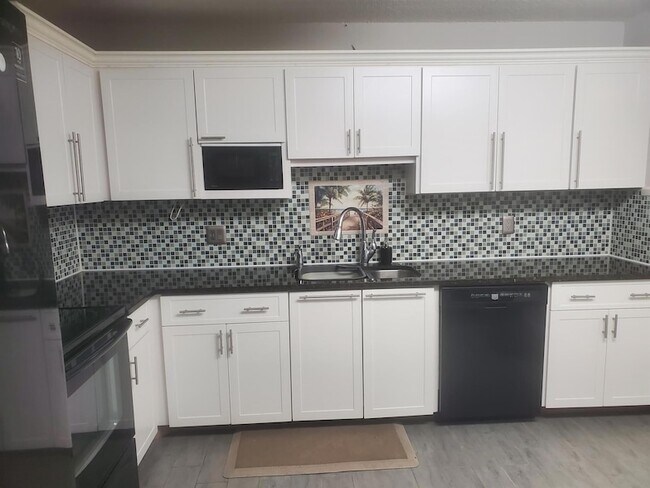 Foto del edificio - 8173 Ambach Way
