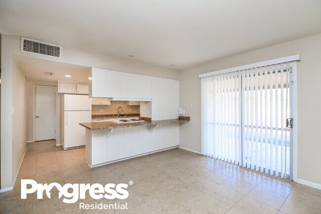 Foto del edificio - 3039 S Kenneth Pl