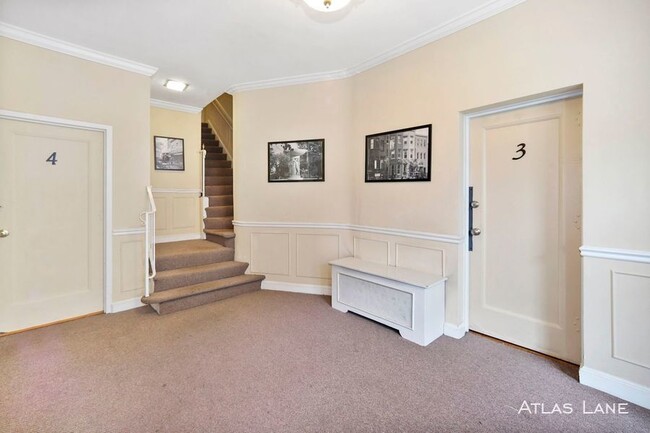 Building Photo - 1823 Riggs Pl NW