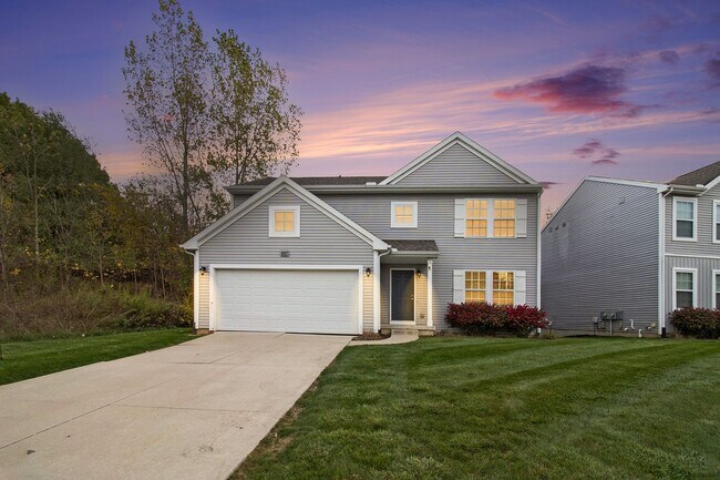 Foto del edificio - Newer Home near Outstanding Schools!