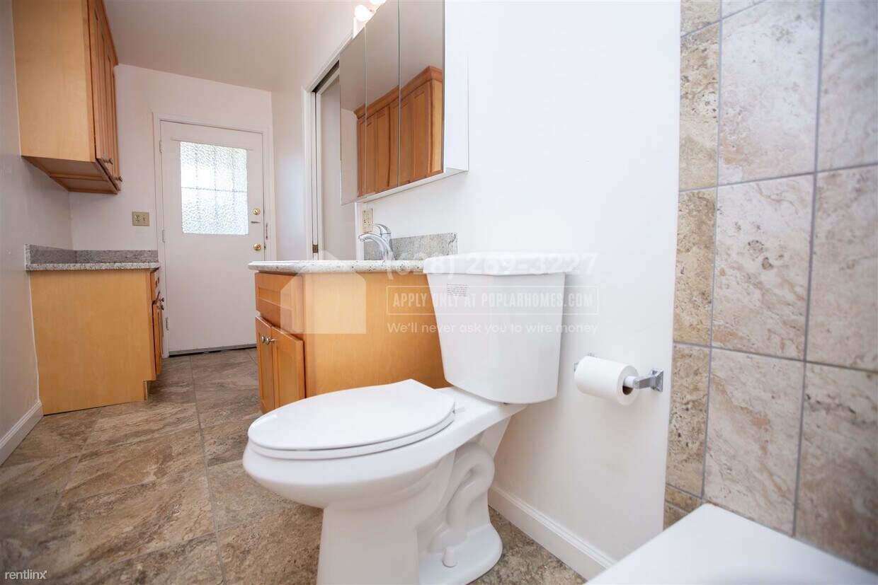 Primary Photo - 2 br, 2 bath Duplex - 455 Clifton Ave -