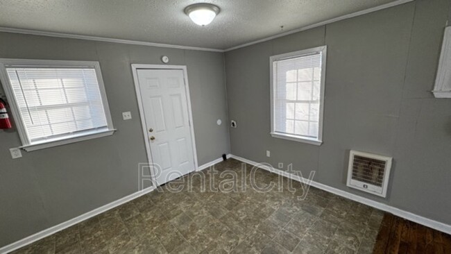 Building Photo - 135 Navy Dr