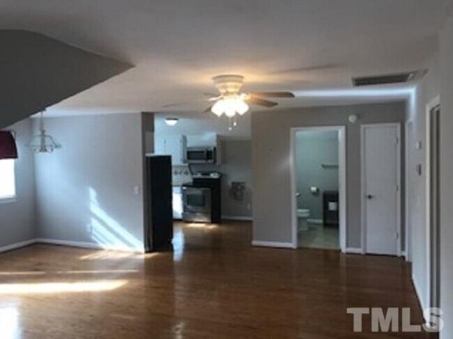 Building Photo - 312 B Grn
