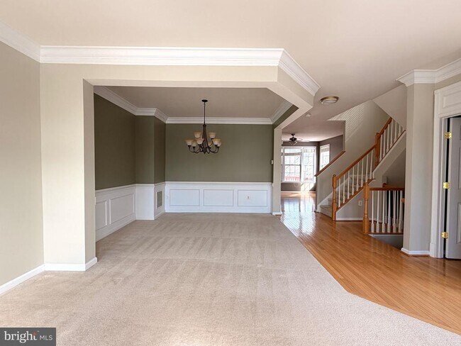 Building Photo - 43086 Shadow Terrace