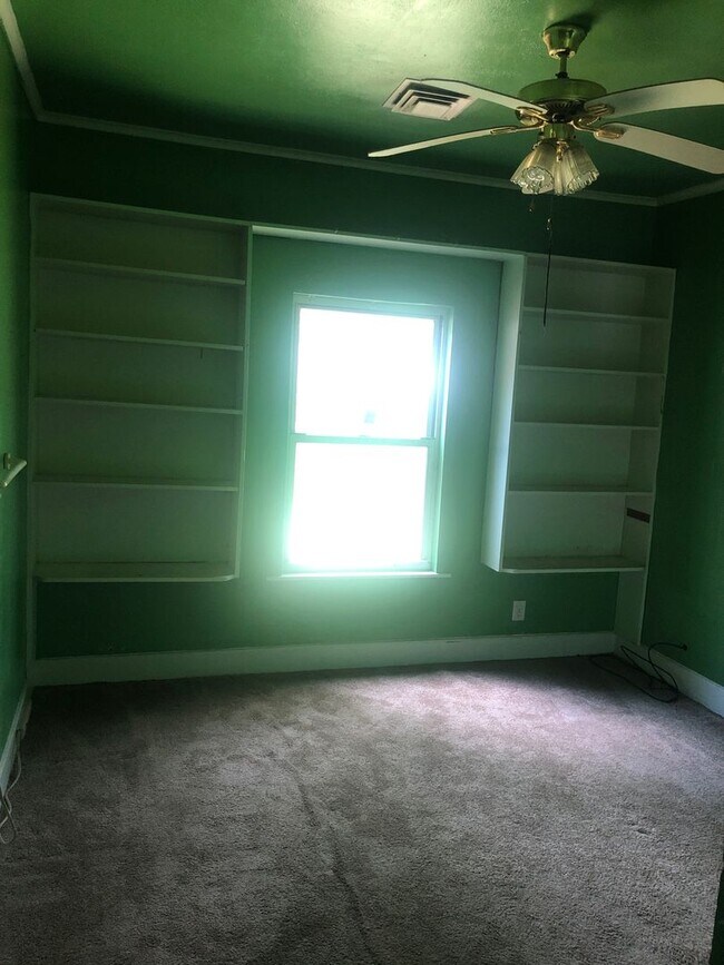 Foto del edificio - 4001 Curtis Ln