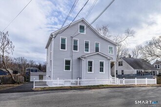 Building Photo - 349 Marlborough Terrace