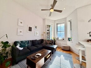 Building Photo - 1607 Tremont St