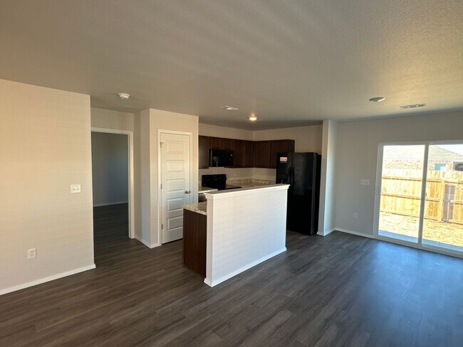 Foto del edificio - Three Bedroom | Two Bath Home in Barberry Court