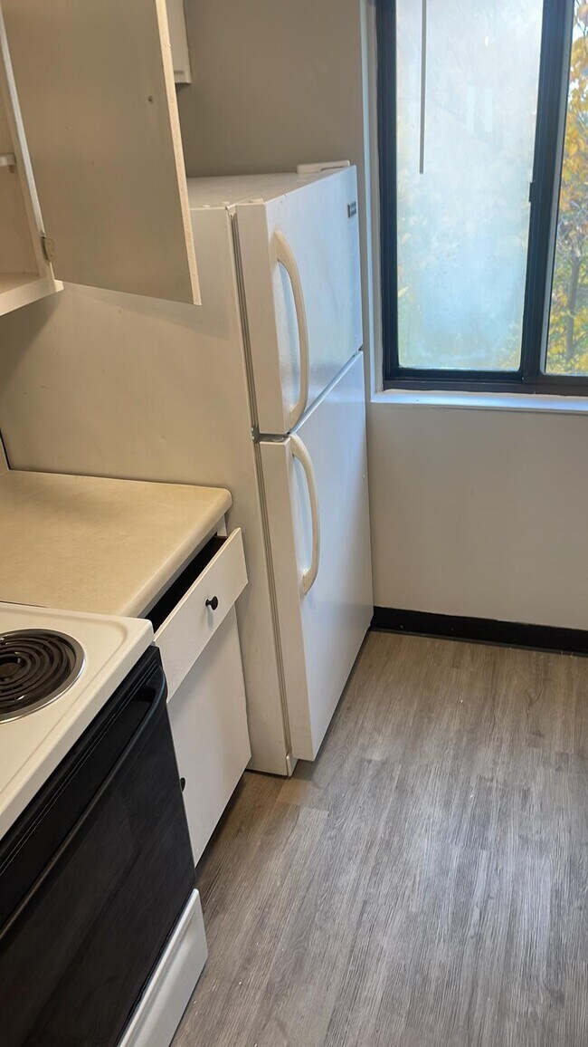 Foto del edificio - 124 Fox Hill Ln