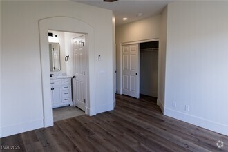 Building Photo - 1100 Warm Canyon Way