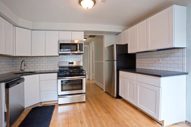 Foto del edificio - 3921 N Lincoln Ave